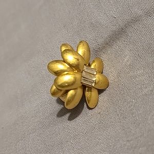 Stella & Dot variable size ring